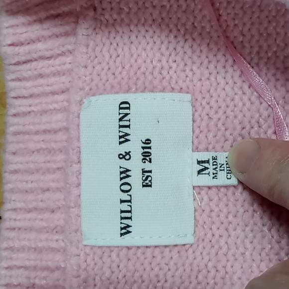 Willow & Wind Pink Floral Embroidered Button Down Cropped Sweater Size Medium - Picture 5 of 8